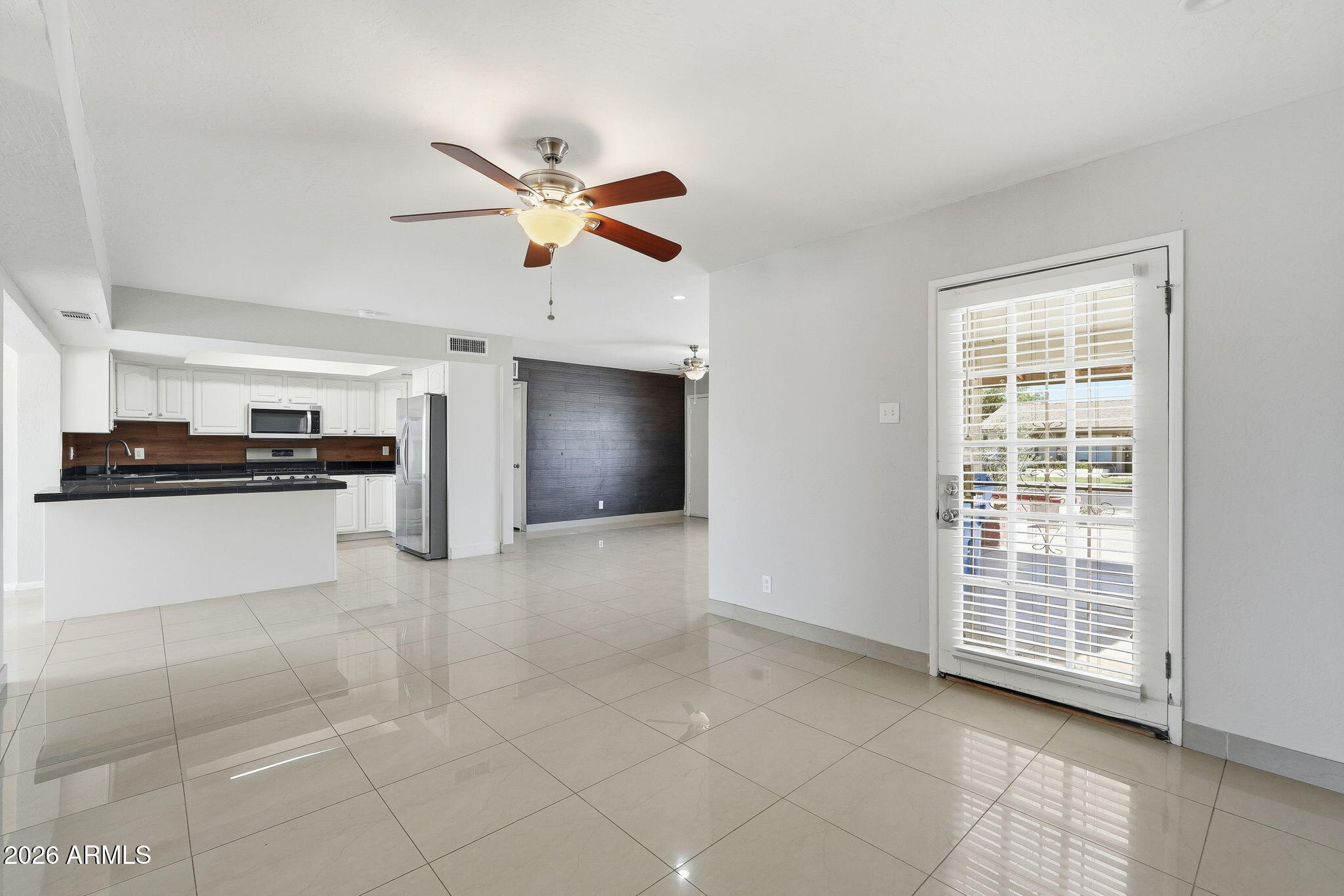 2254 West Wethersfield Road Phoenix, AZ 85029 - Photo 15 of 35 017_ListerPros