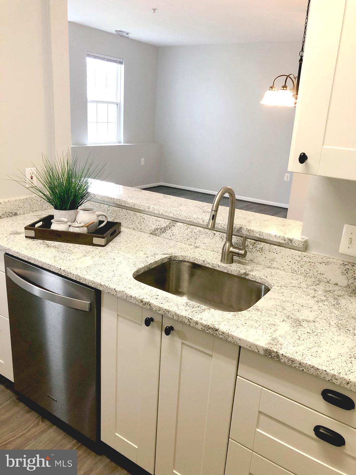 603 Forest Walk Lane, Unit 101 Odenton, MD 21113 - Photo 11 of 22