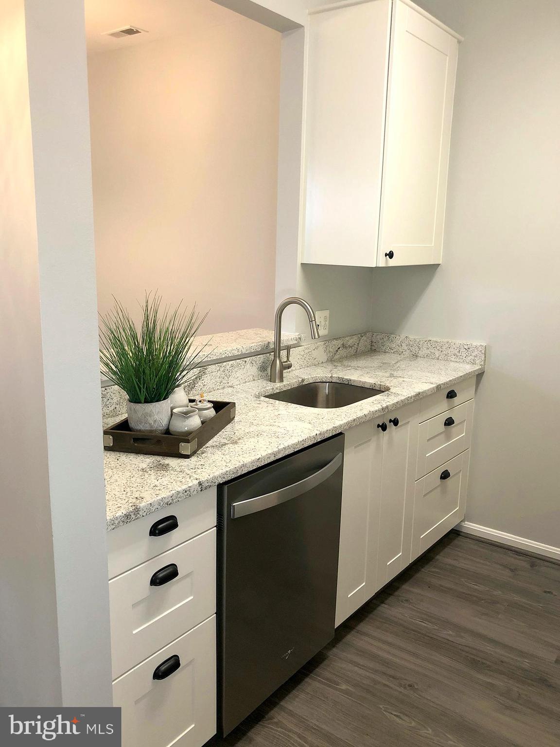 603 Forest Walk Lane, Unit 101 Odenton, MD 21113 - Photo 10 of 22