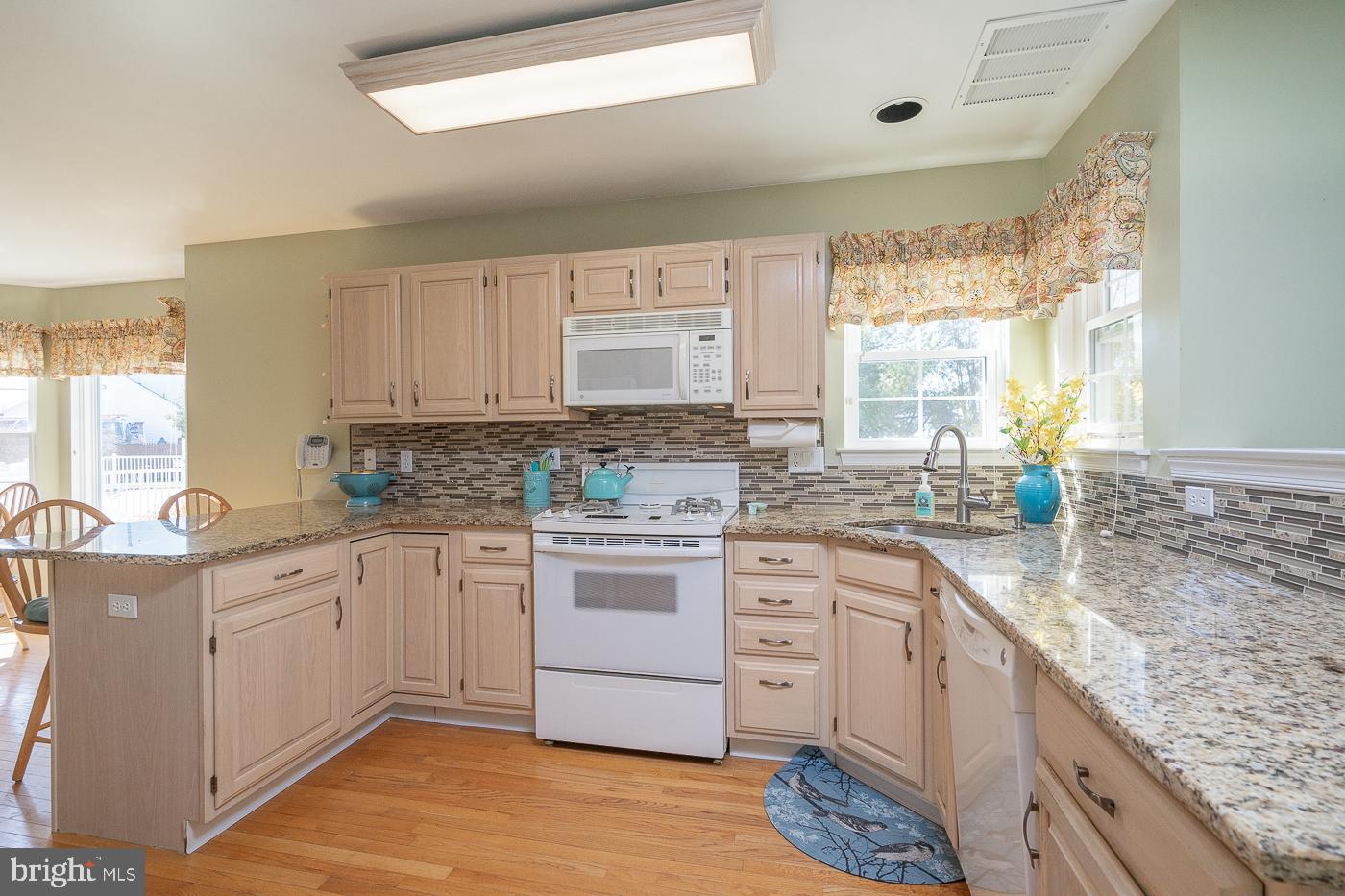 56 Plum Tree Drive Sewell, NJ 08080 - Photo 8 of 33 Kitchen