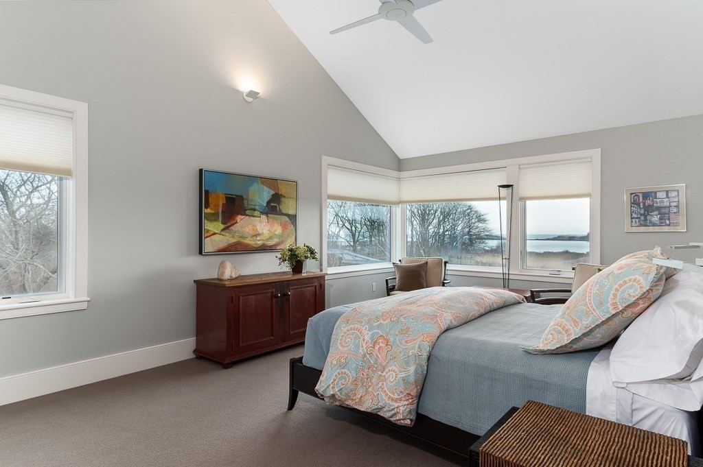 41 Farrington Avenue Gloucester, MA 01930 - Photo 14 of 37