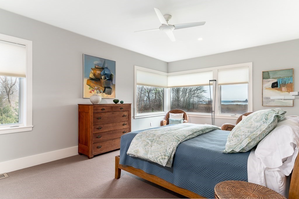 41 Farrington Avenue Gloucester, MA 01930 - Photo 18 of 37