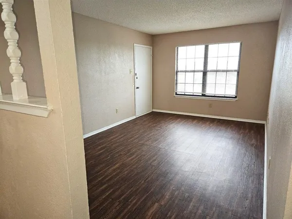 $1,175 | 6321 Richland Plaza Drive, Unit D, North Richland Hills, TX 76180