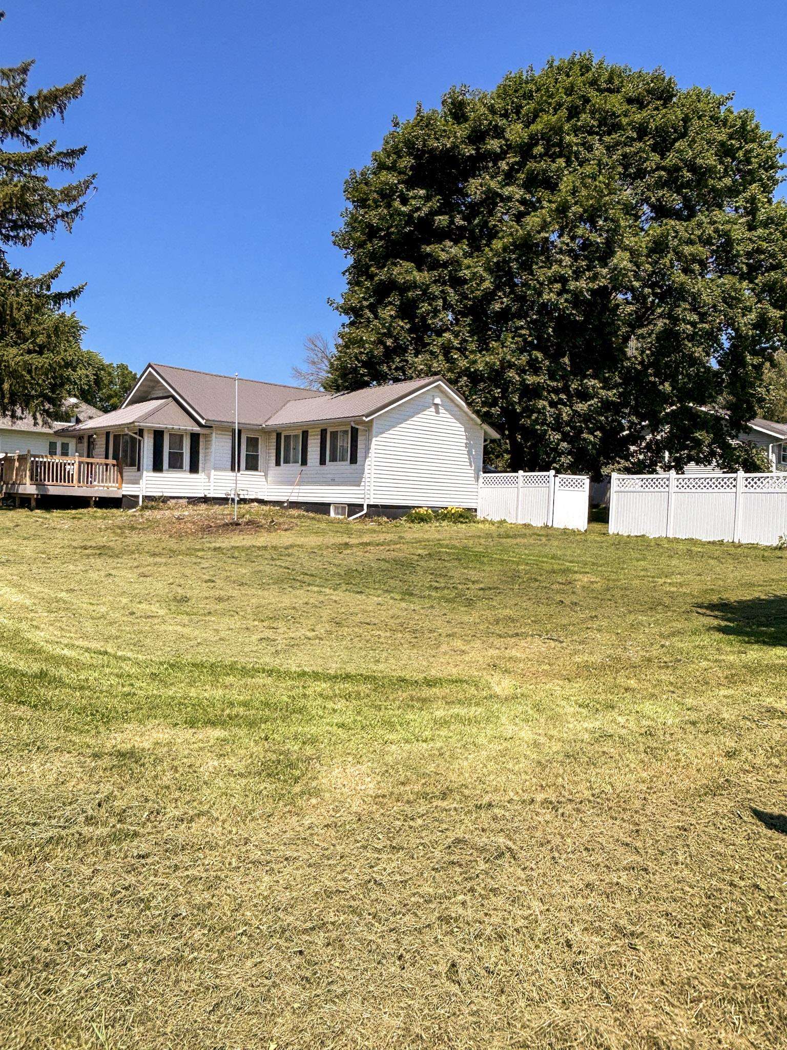 930 5th Street Fennimore, WI 53809 - Photo 15 of 17