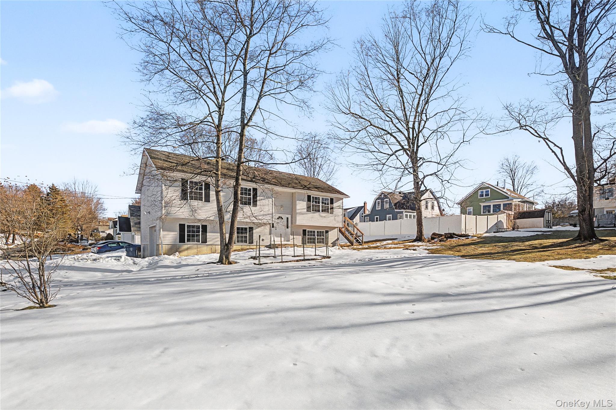 25 Clinton Street Middletown, NY 10940 - Photo 3 of 38