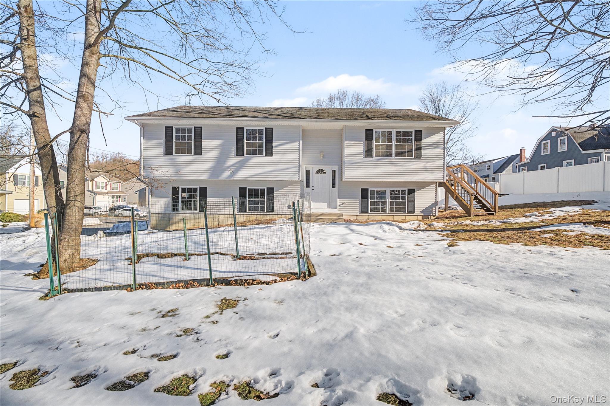 25 Clinton Street Middletown, NY 10940 - Photo 5 of 38