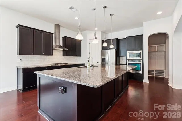 $879,000 | 657 Chase Court, Fort Mill, SC 29708