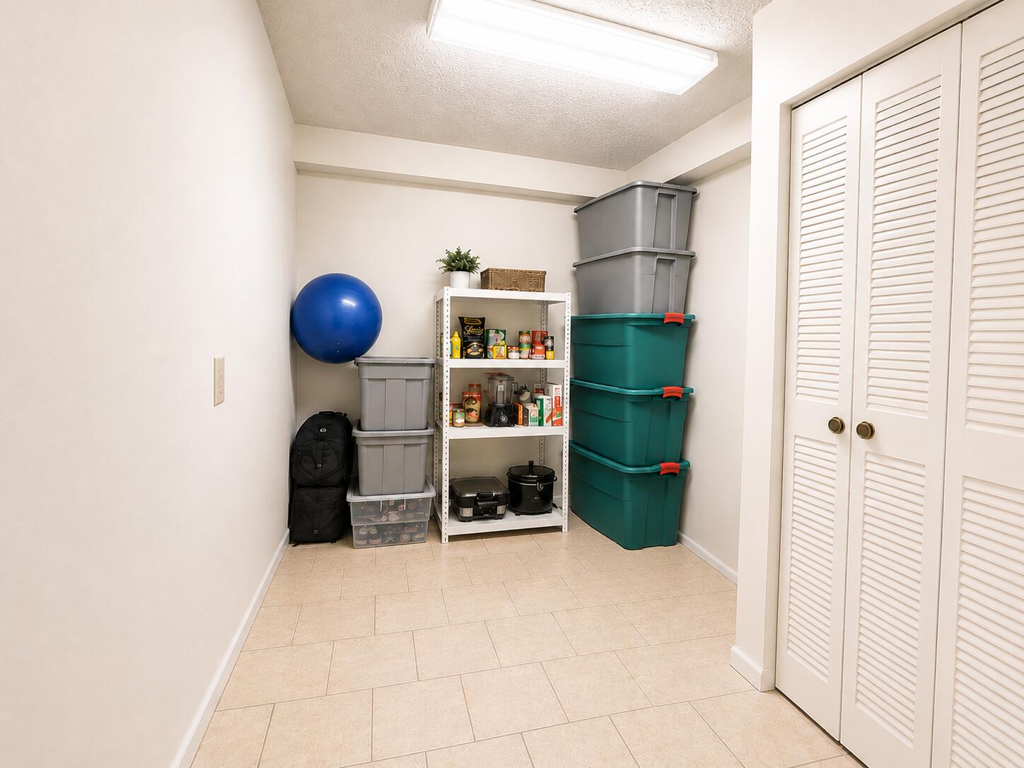 6193 Balboa Circle, Unit 405 Boca Raton, FL 33433 - Photo 19 of 35 Storage Room