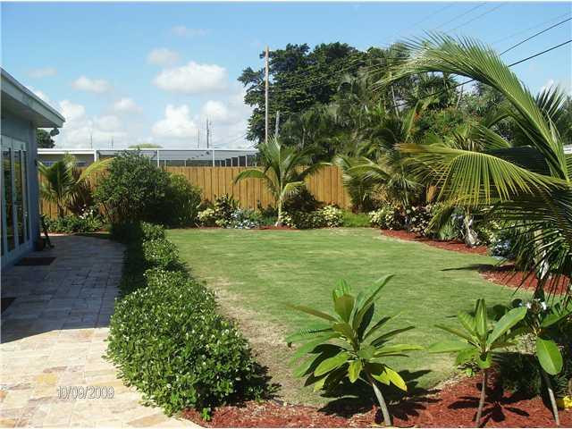 439 Northeast 32nd Street Boca Raton, FL 33431 - Photo 20 of 25 Exterior Front