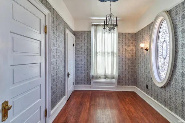 $359,900 | 315 Chandler Avenue, Evansville, IN 47713