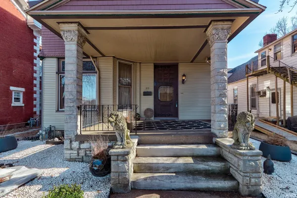 $359,900 | 315 Chandler Avenue, Evansville, IN 47713