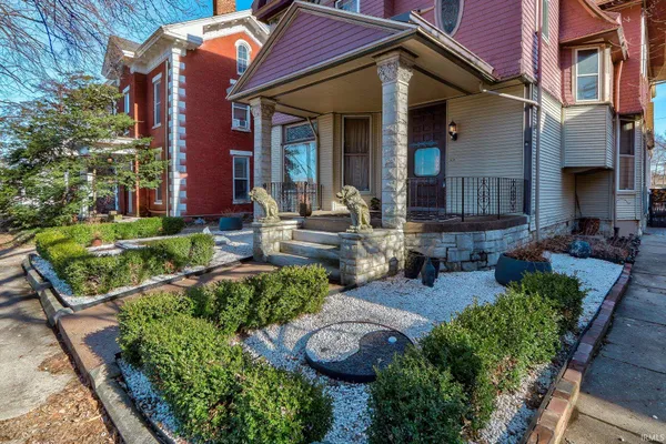 $359,900 | 315 Chandler Avenue, Evansville, IN 47713