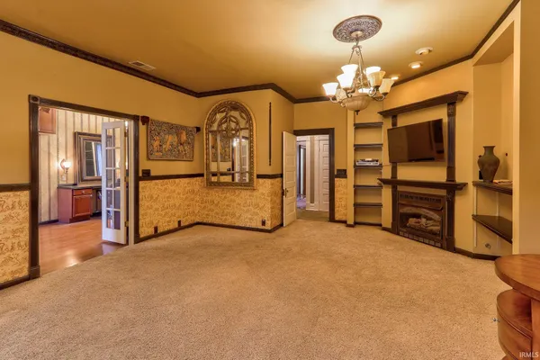 $359,900 | 315 Chandler Avenue, Evansville, IN 47713