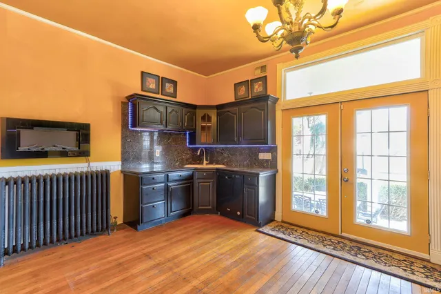 $379,000 | 315 Chandler Avenue, Evansville, IN 47713