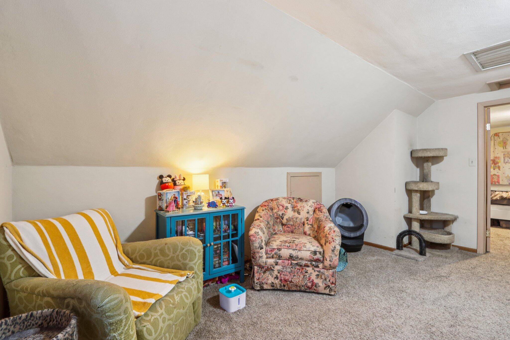 3781 South 21st Street Milwaukee, WI 53221 - Photo 12 of 23 Upper Level