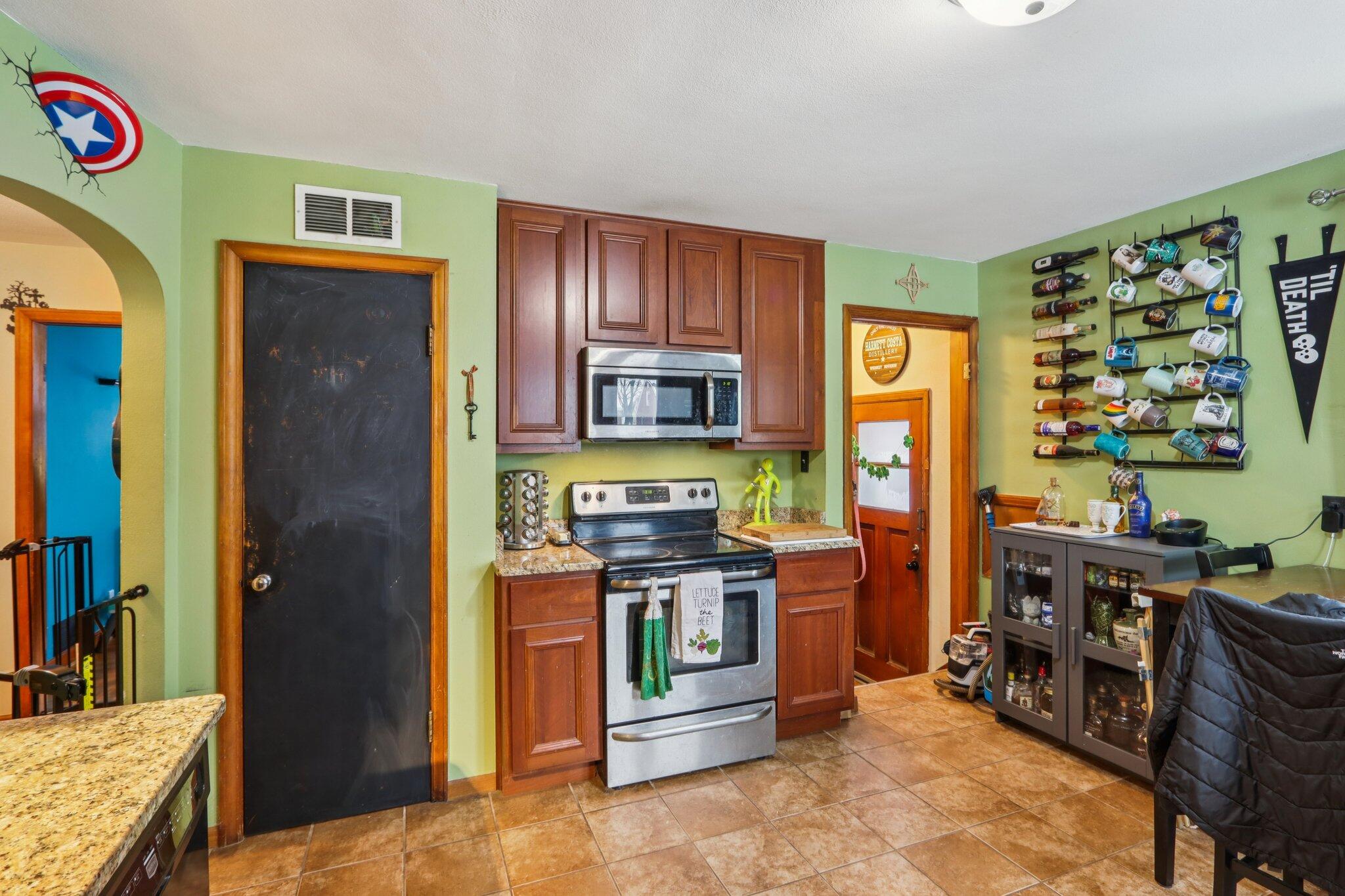 3781 South 21st Street Milwaukee, WI 53221 - Photo 2 of 23 Kitchen