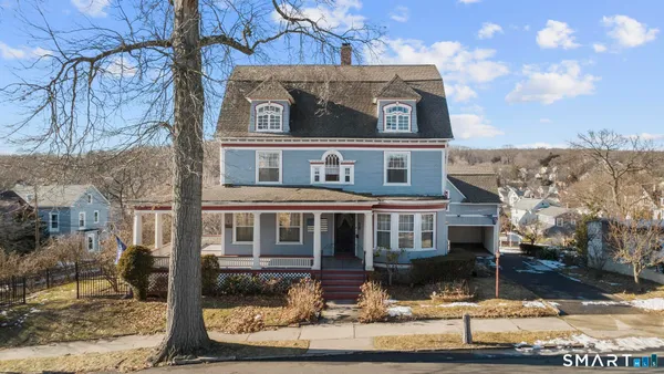 $375,000 | 4 Fairview Terrace, Derby, CT 06418