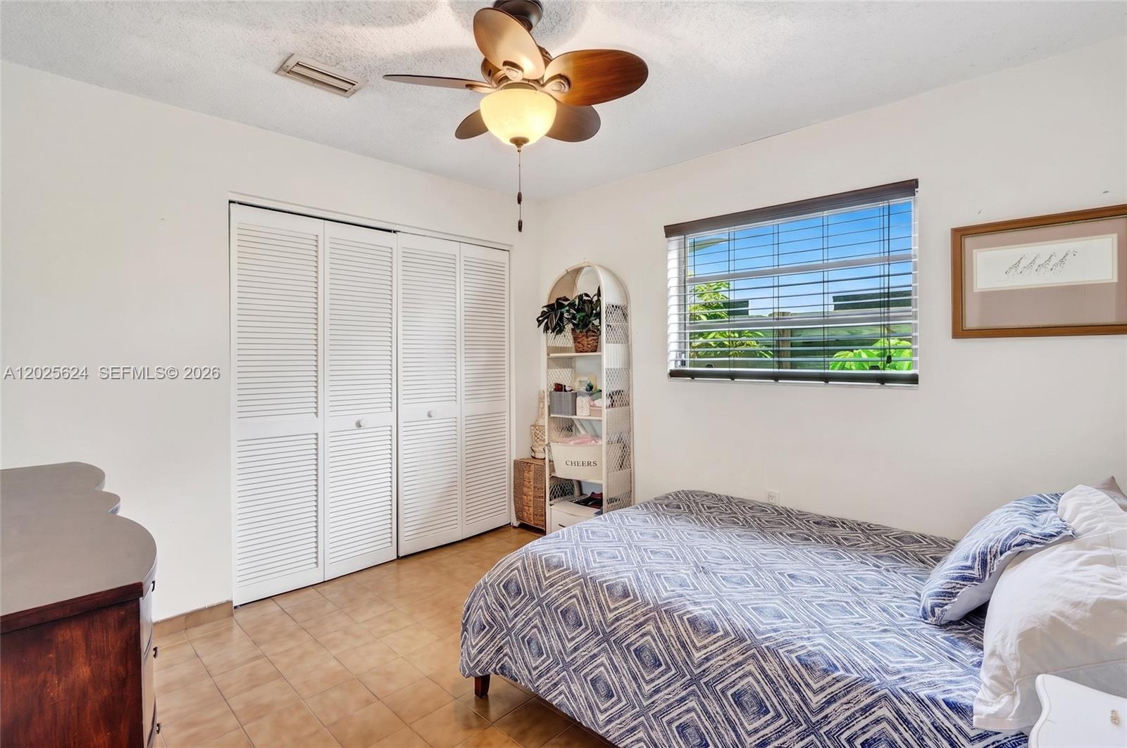 9231 Southwest 16th Street Miami, FL 33165 - Photo 24 of 29 In-law quaters- RM 2