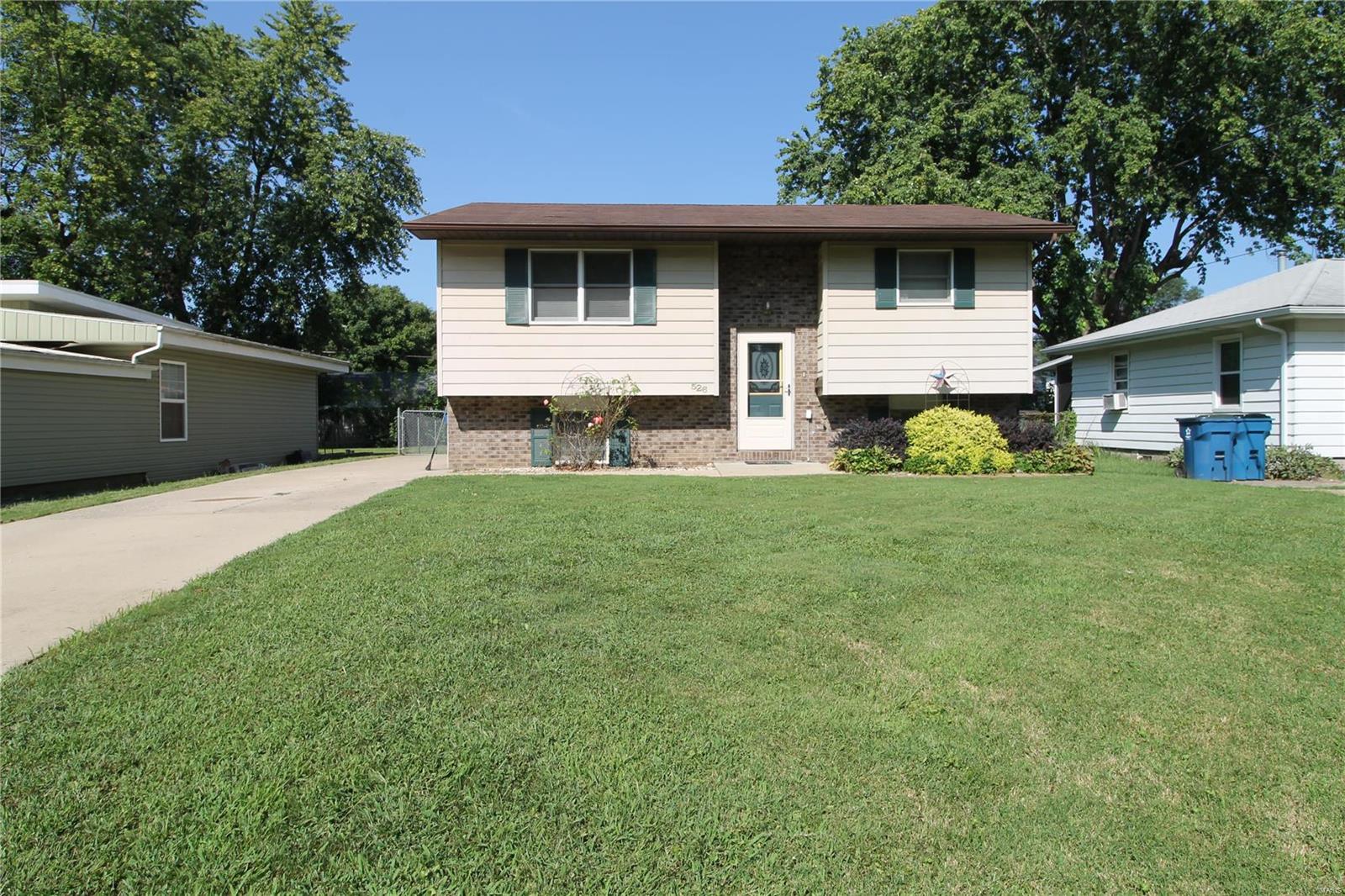 526 Shellview Street Bethalto, IL 62010 - Photo 1 of 29