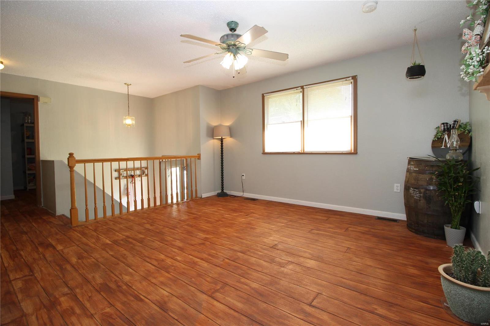 526 Shellview Street Bethalto, IL 62010 - Photo 5 of 29