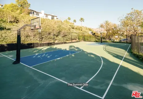 $1,100,000 | 1579 Calle Patricia, Pacific Palisades, CA 90272