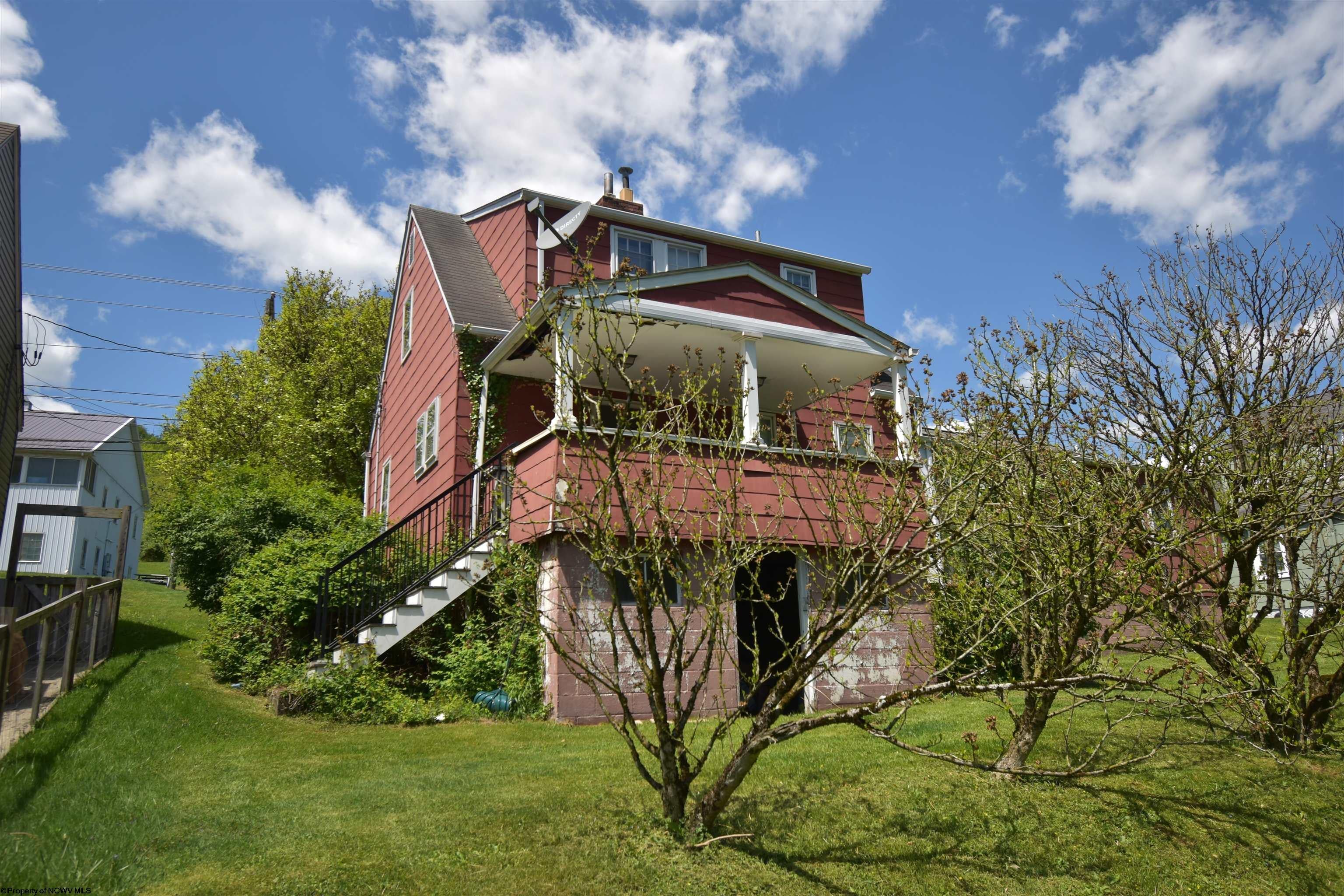 1915 Pleasant Valley Road Fairmont, WV 26554 - Photo 4 of 27 Gallery Image 4