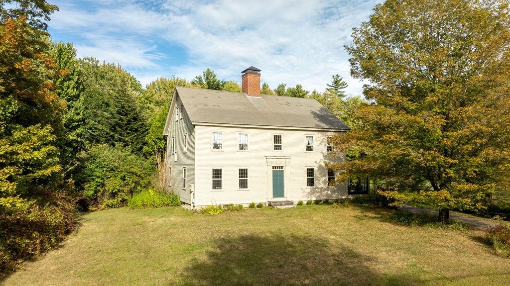 585 Province Road Gilmanton, NH 03237 - Photo 2 of 59