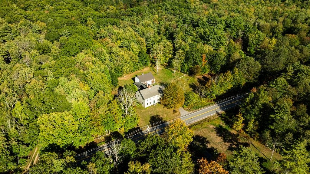 585 Province Road Gilmanton, NH 03237 - Photo 3 of 59