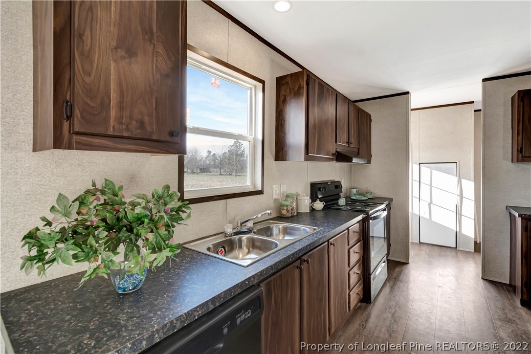 73 Henry Hammonds Road Lumberton, NC 28360 - Photo 10 of 30 Gallery Image 10