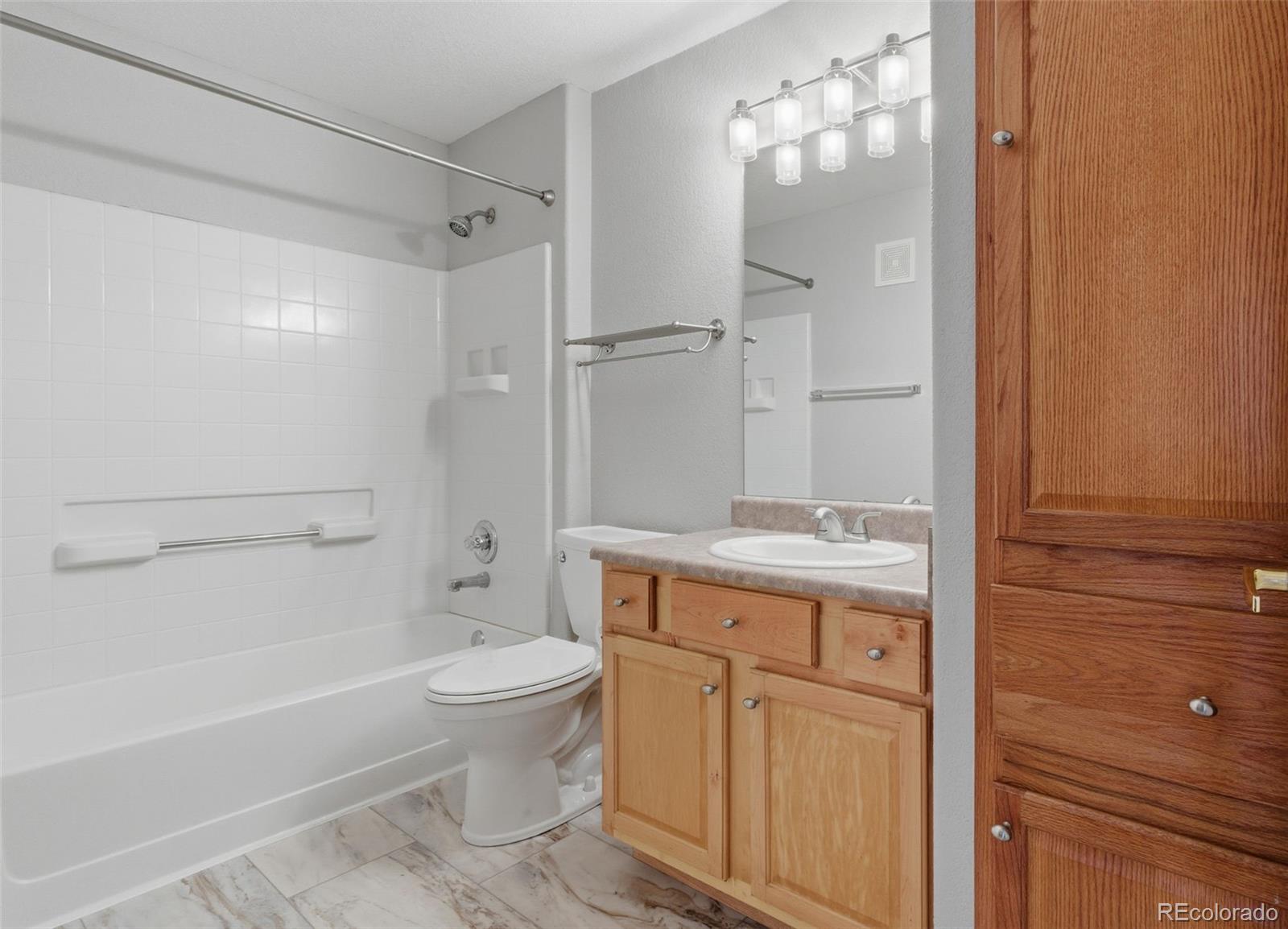 1435 South Galena Way, Unit 202 Denver, CO 80247 - Photo 9 of 19