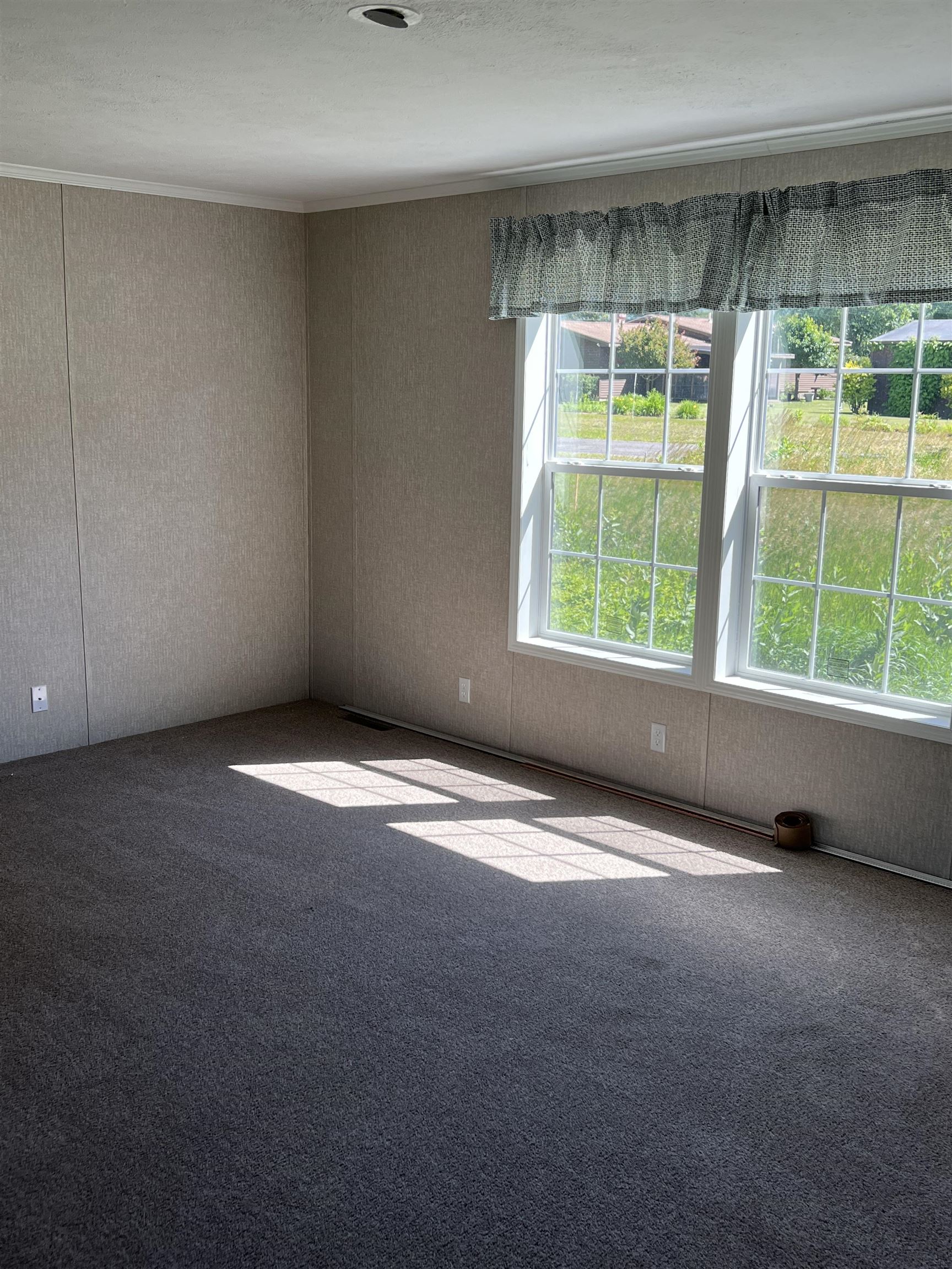 22 Meadow Road Vernon, VT 05354 - Photo 6 of 10 Gallery Image 6