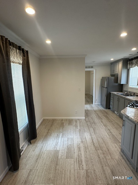 435 High Street Groton, CT 06355 - Photo 9 of 24
