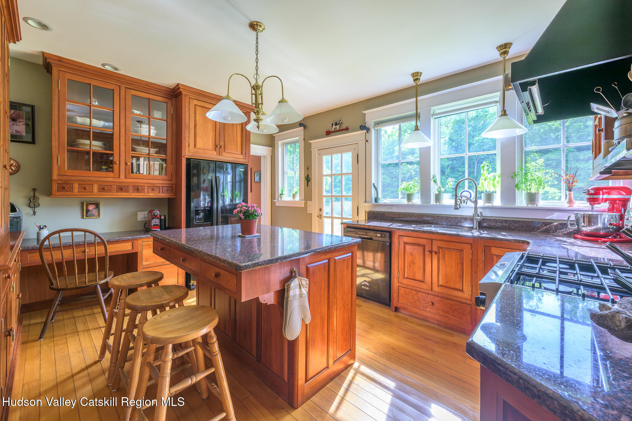 1530 River Road New Baltimore, NY 12192 - Photo 18 of 28 Screen - 1530 River Rd West Coxsackie NY