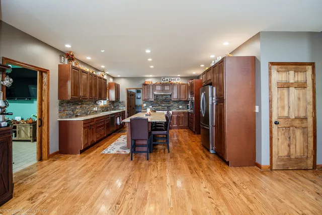 $815,000 | 27243 South 88th Avenue, Monee, IL 60449