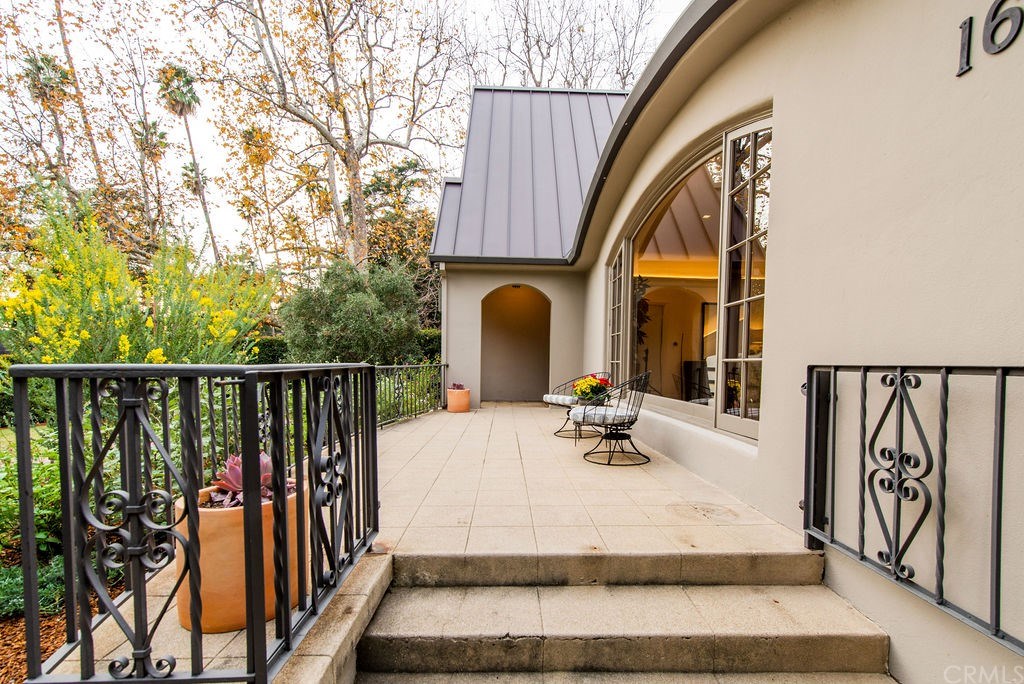 1665 Braeburn Road Altadena, CA 91001 - Photo 5 of 69