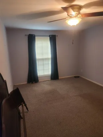 a view of empty room with window