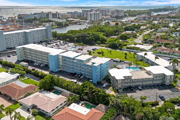 an aerial view of multiple house