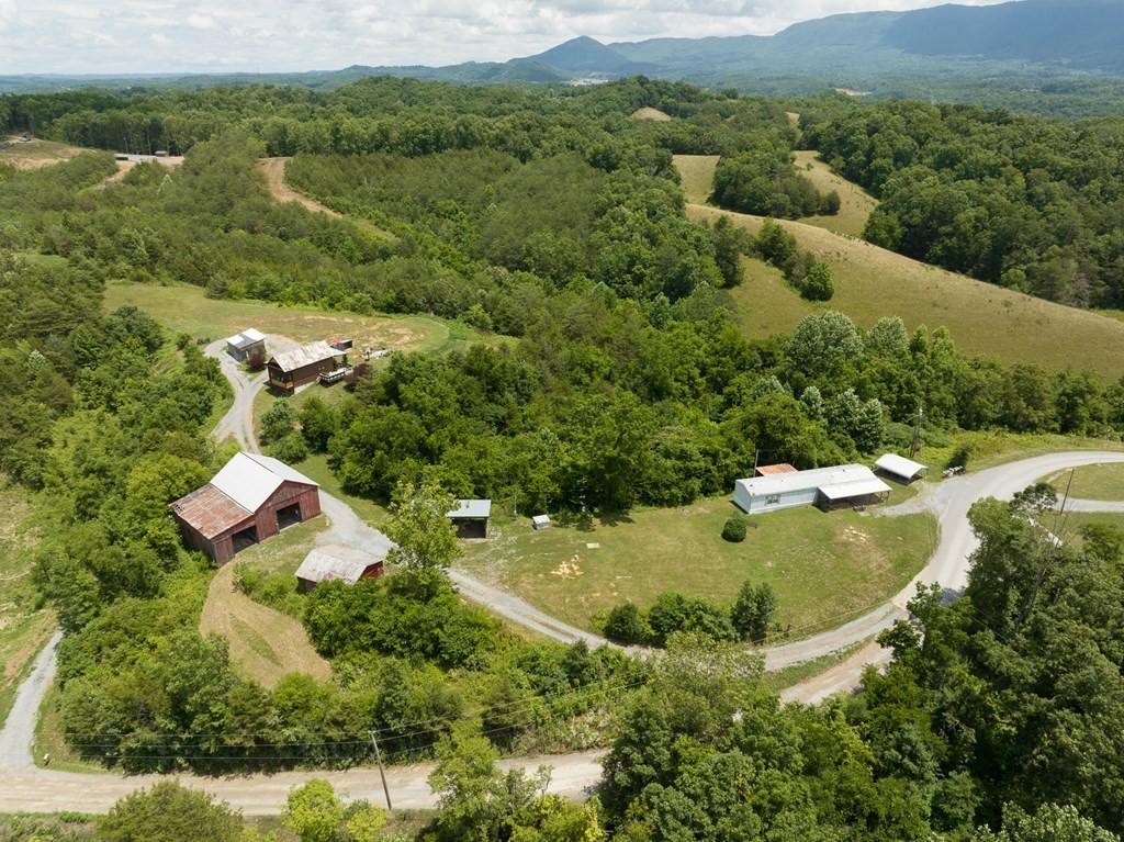 421 Fain Road Sevierville, TN 37876 - Photo 14 of 24