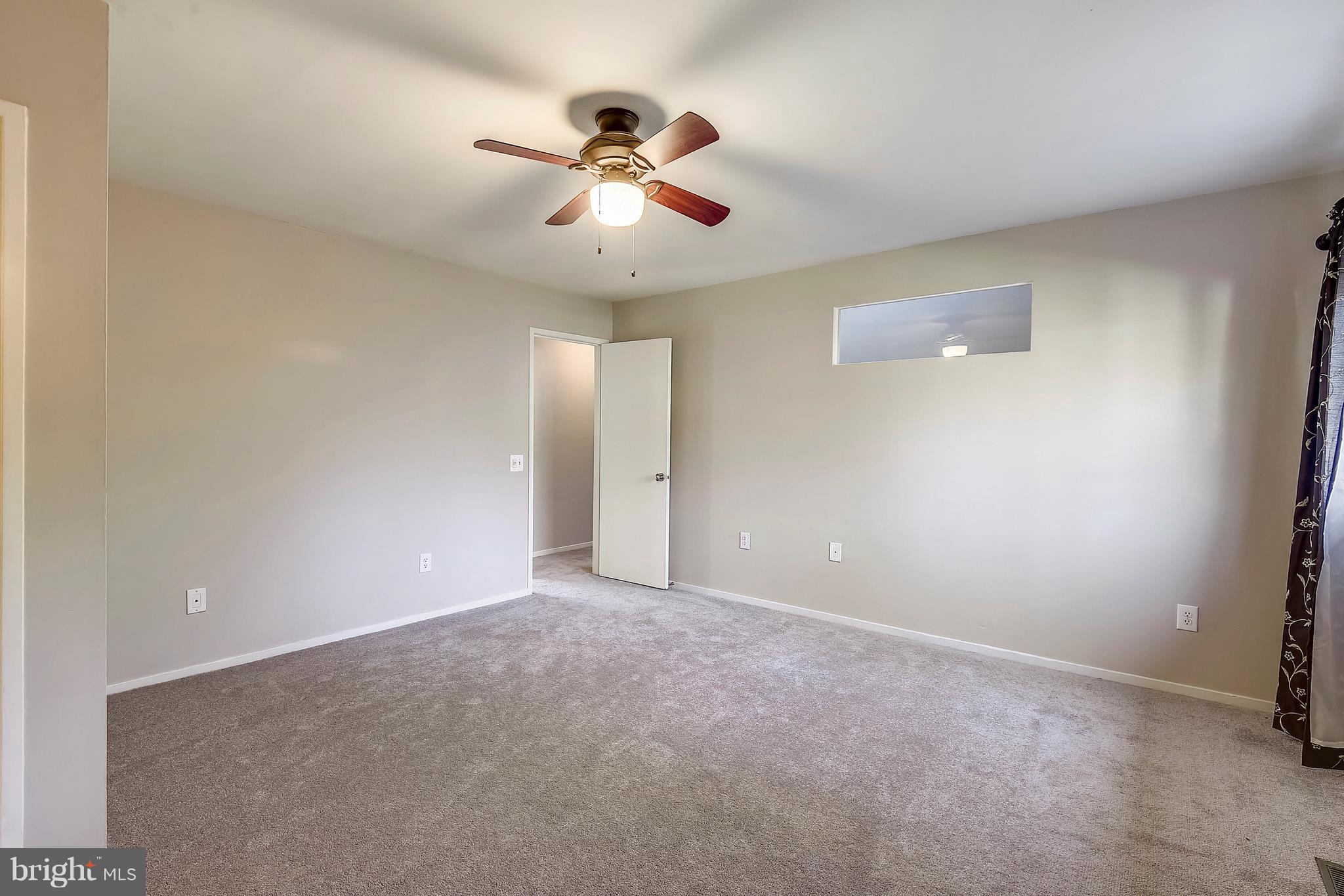 2274 Wheelwright Court Reston, VA 20191 - Photo 17 of 32 Large master bedroom