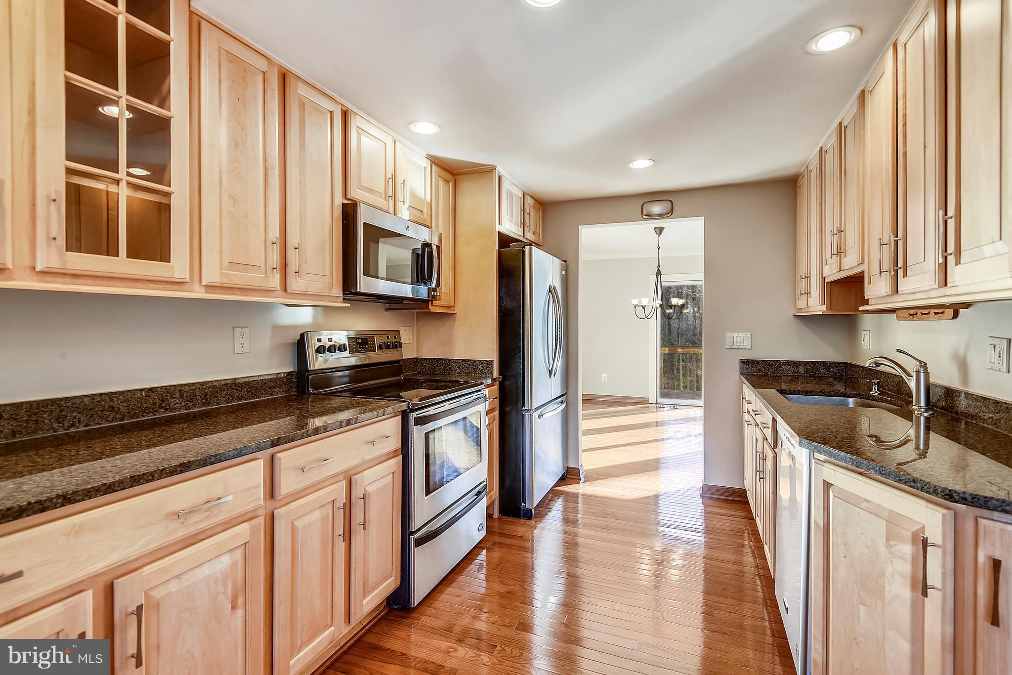 2274 Wheelwright Court Reston, VA 20191 - Photo 9 of 32 Gallery Image 9