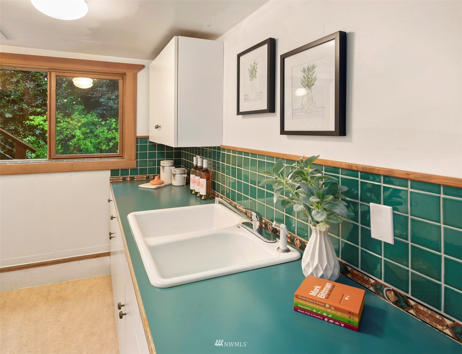 3715 South Webster Street Seattle, WA 98118 - Photo 24 of 39 a room with pool table and windows