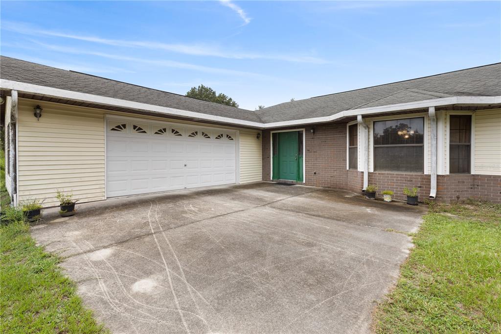 18321 McMullen Road Spring Hill, FL 34610 - Photo 47 of 56 a front view of house