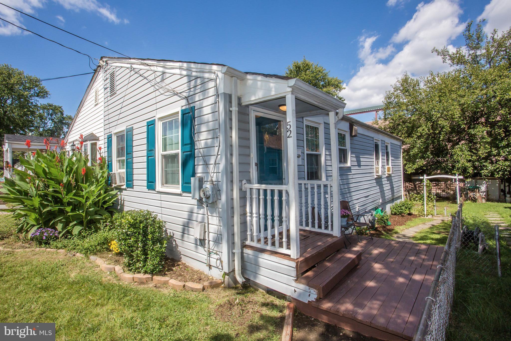 52 East Reed Avenue Alexandria, VA 22305 - Photo 1 of 9 Exterior (Front)