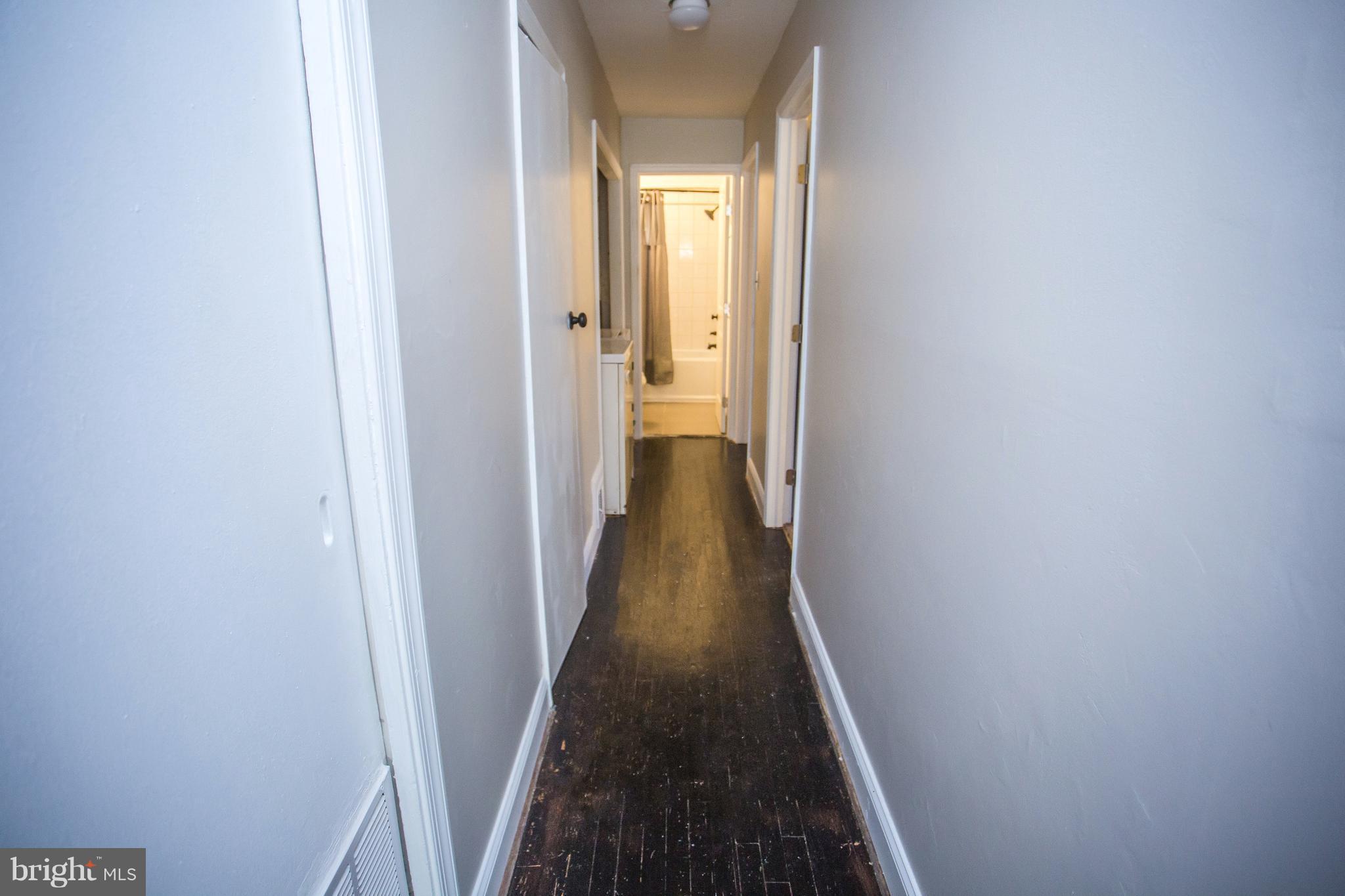 52 East Reed Avenue Alexandria, VA 22305 - Photo 6 of 9 Interior (General)