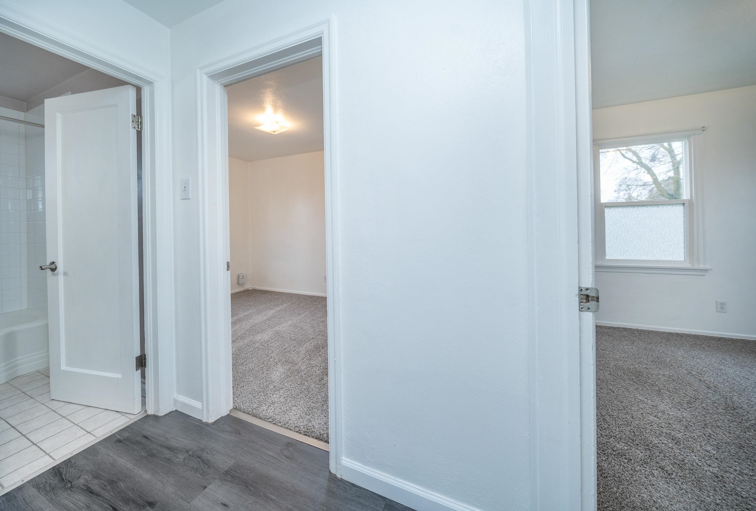 211 East Longfellow Avenue Spokane, WA 99207 - Photo 20 of 37