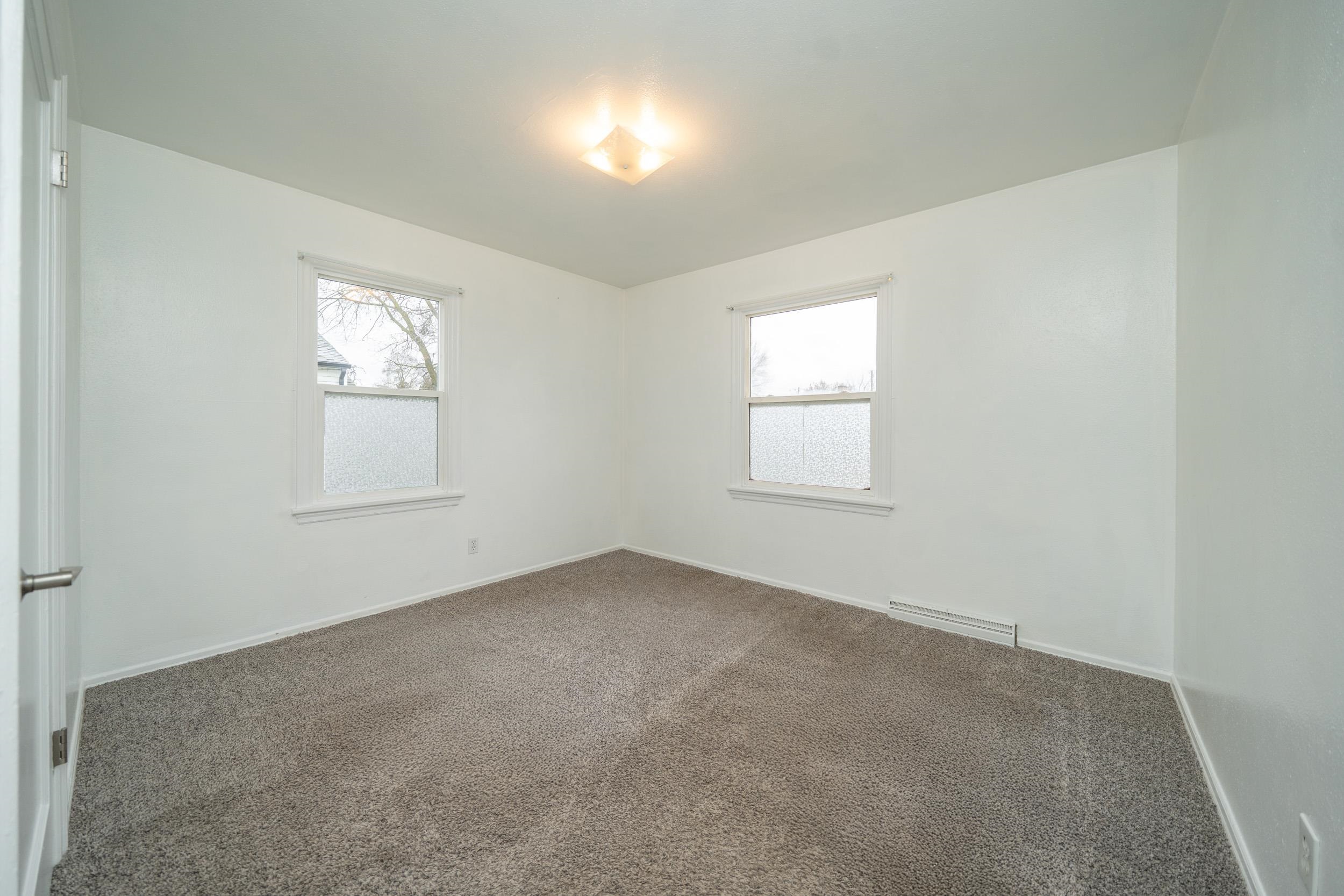 211 East Longfellow Avenue Spokane, WA 99207 - Photo 21 of 37