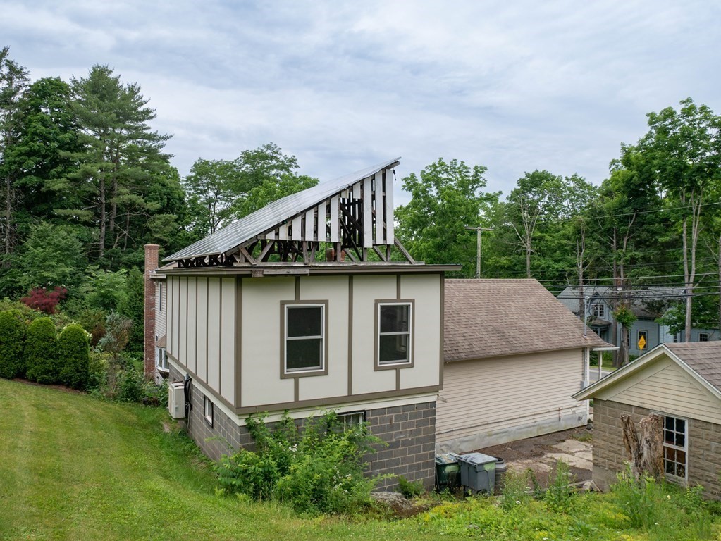 25 Amherst Road Pelham, MA 01002 - Photo 5 of 22 a house view with a garden space