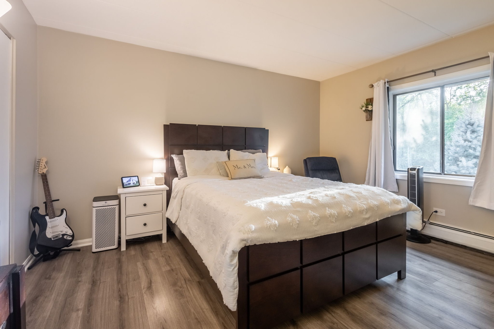 154 East Bailey Road, Unit F Naperville, IL 60565 - Photo 18 of 25 a bedroom with a bed and a window