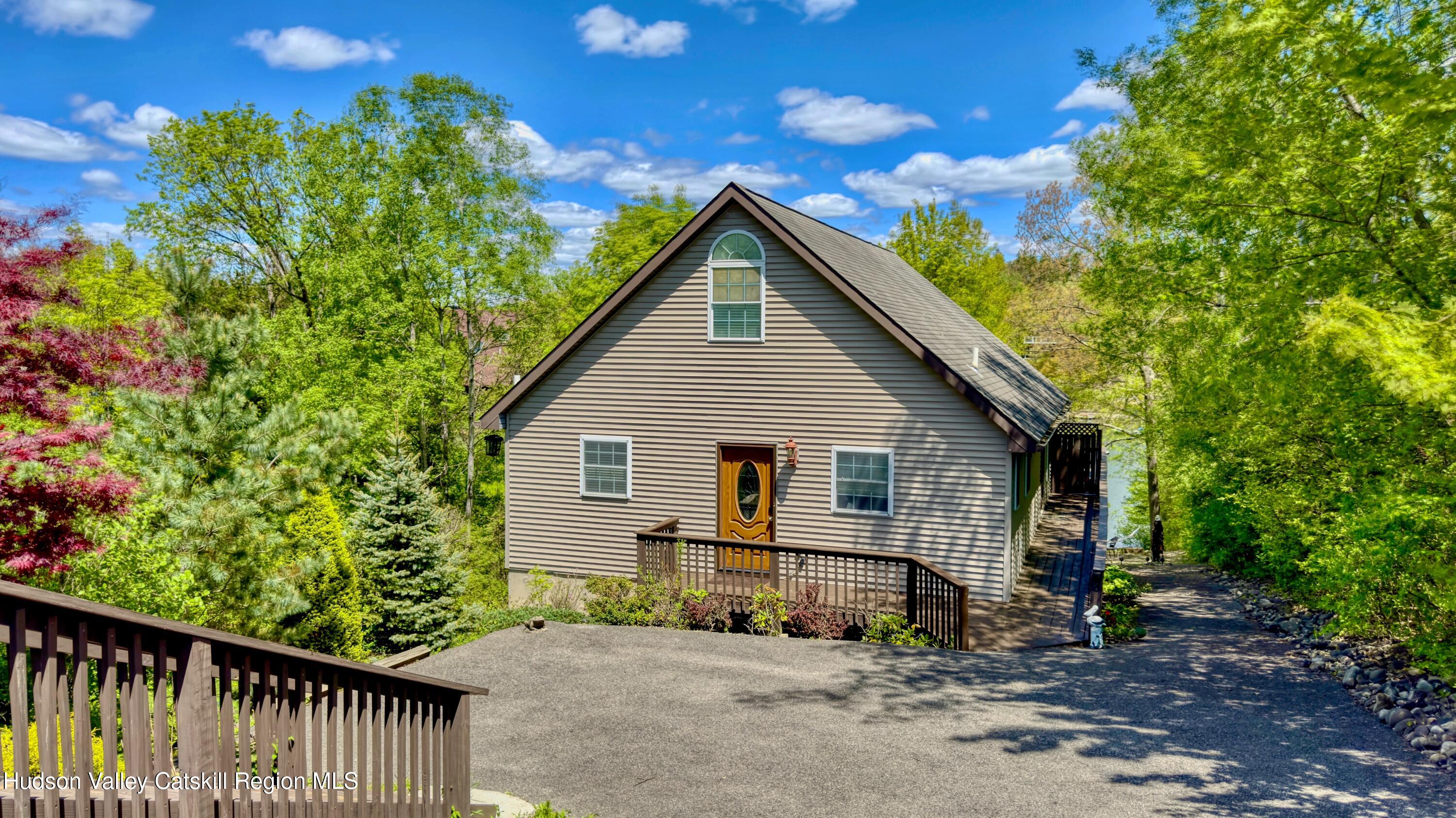 8 Rip Van Winkle Drive Athens, NY 12015 - Photo 10 of 53 IMG_7550_HDR 2_HDR