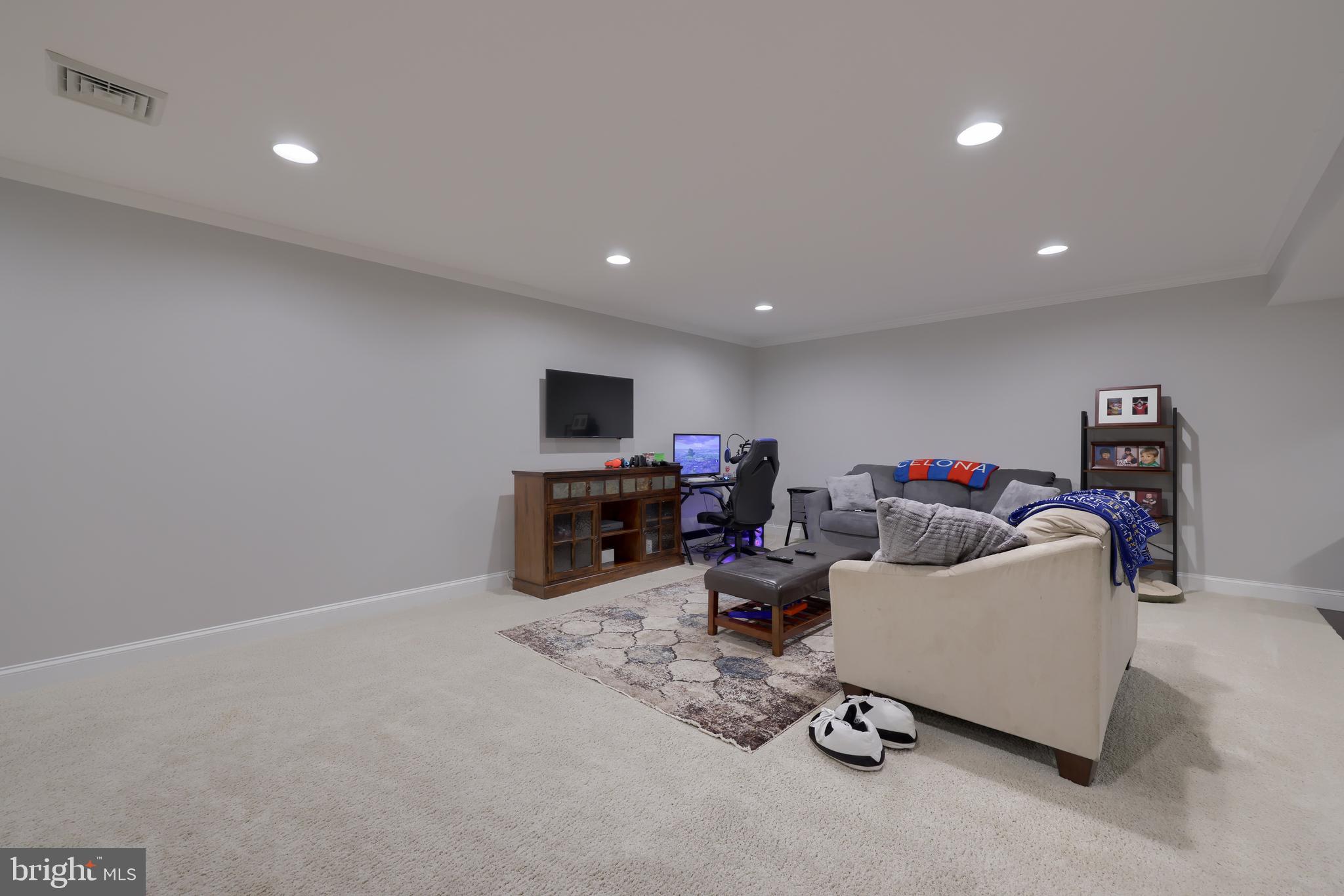 1028 Suffolk Drive Lititz, PA 17543 - Photo 47 of 54 Gallery Image 47